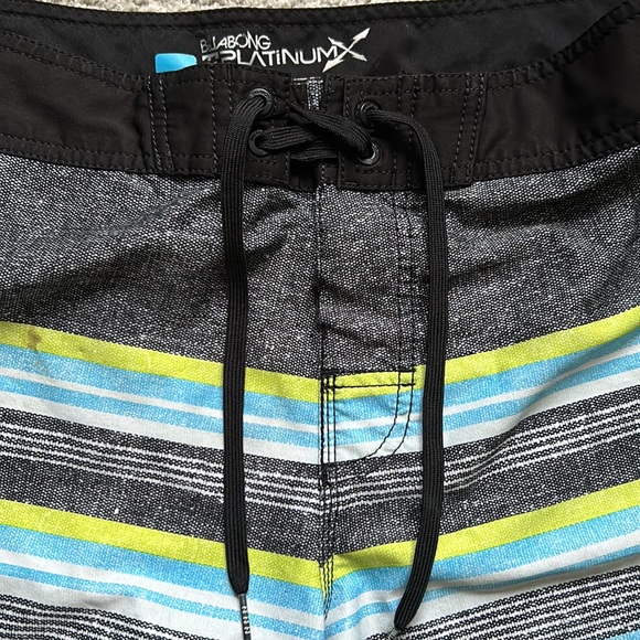 Billabong platinum zero gravity stretch blue white green gray stripe 35 size - Picture 3 of 7